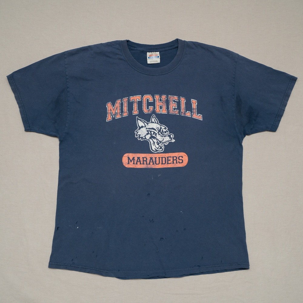 Vintage Mitchell Marauders Wolf Mascot Logo Print Distressed Thrashed Adult XL